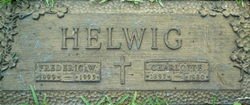 Hedwig Frederic W and Charlotte Elmina Grave.jpg